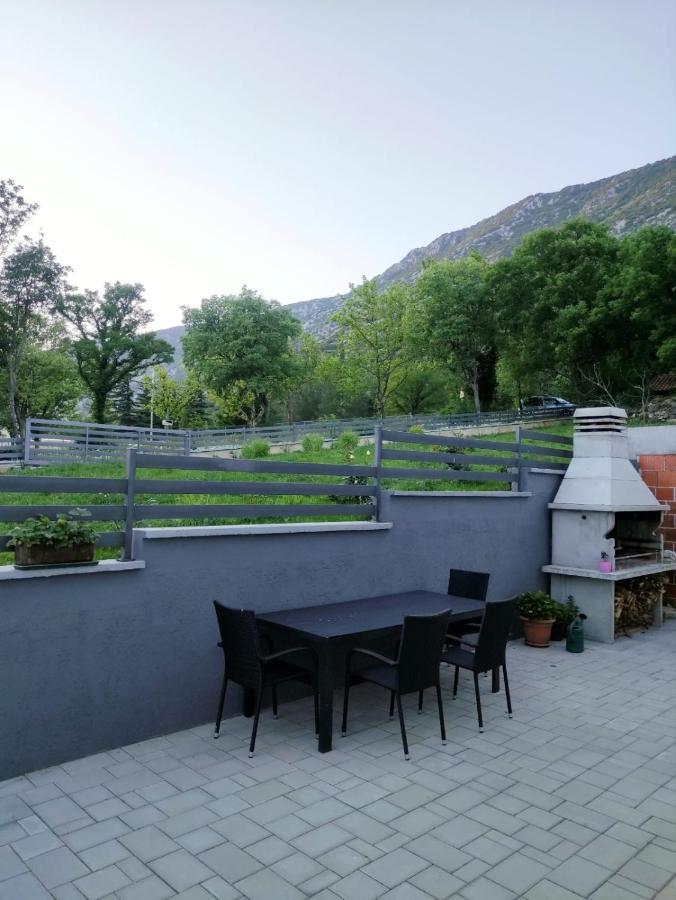 Apartments Nevistic Tribalj  Экстерьер фото