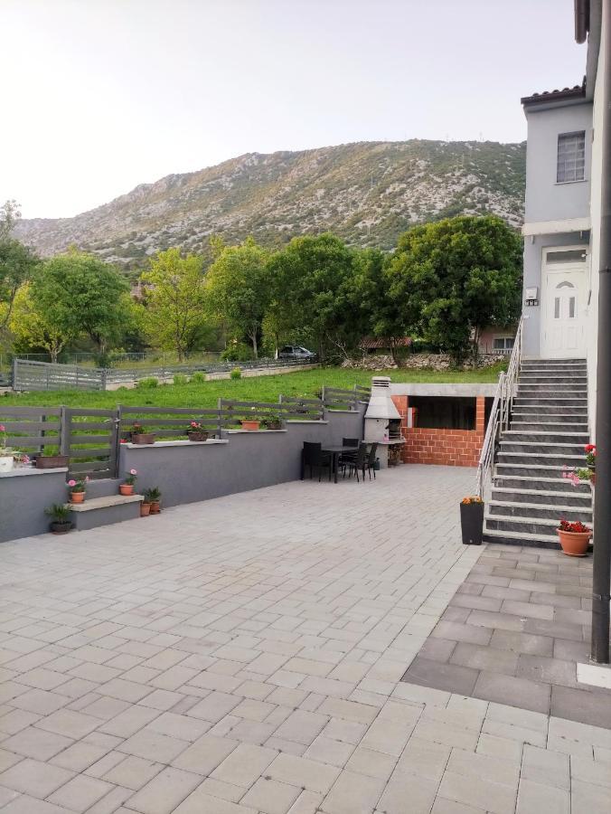 Apartments Nevistic Tribalj  Экстерьер фото