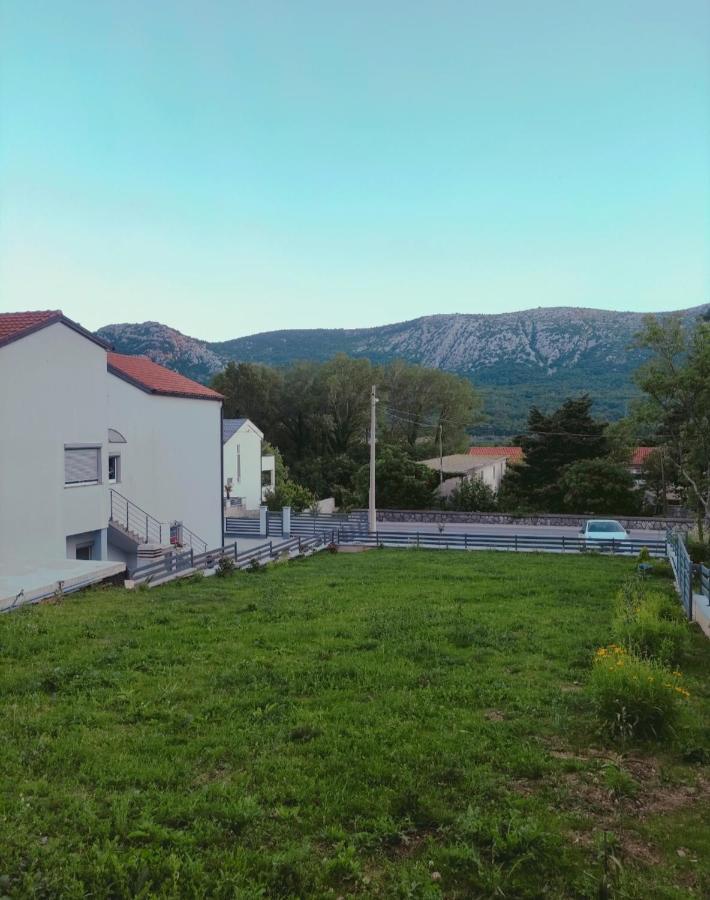 Apartments Nevistic Tribalj  Экстерьер фото