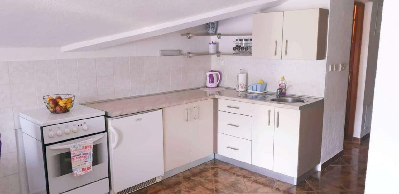 Apartments Nevistic Tribalj  Экстерьер фото